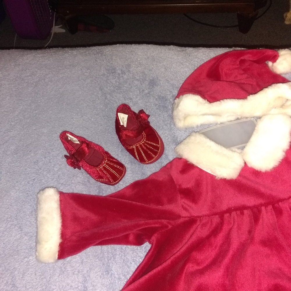 Once worn newborn baby girl santa dress